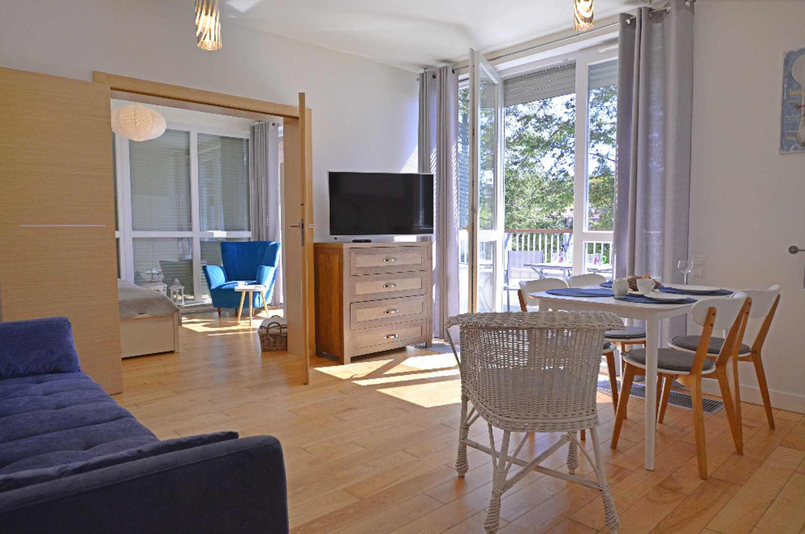 Bedroom Bałtycka 10/35 - 2 pokoje z dużym tarasem